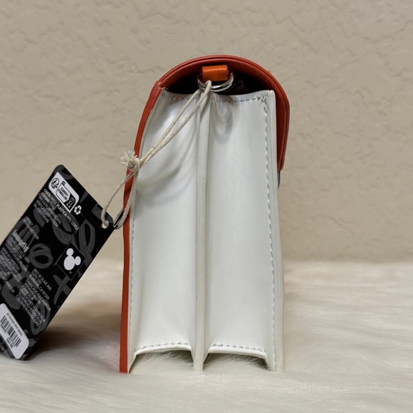 Loungefly Disney Big Hero 6 Baymax Suit Split Crossbody Bag - Picture 6 of 10